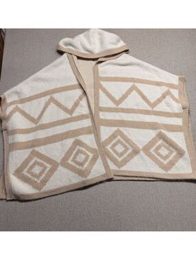 Moth Anthropologie Hooded Knit Poncho Wrap Cape Geometric Beige One Size